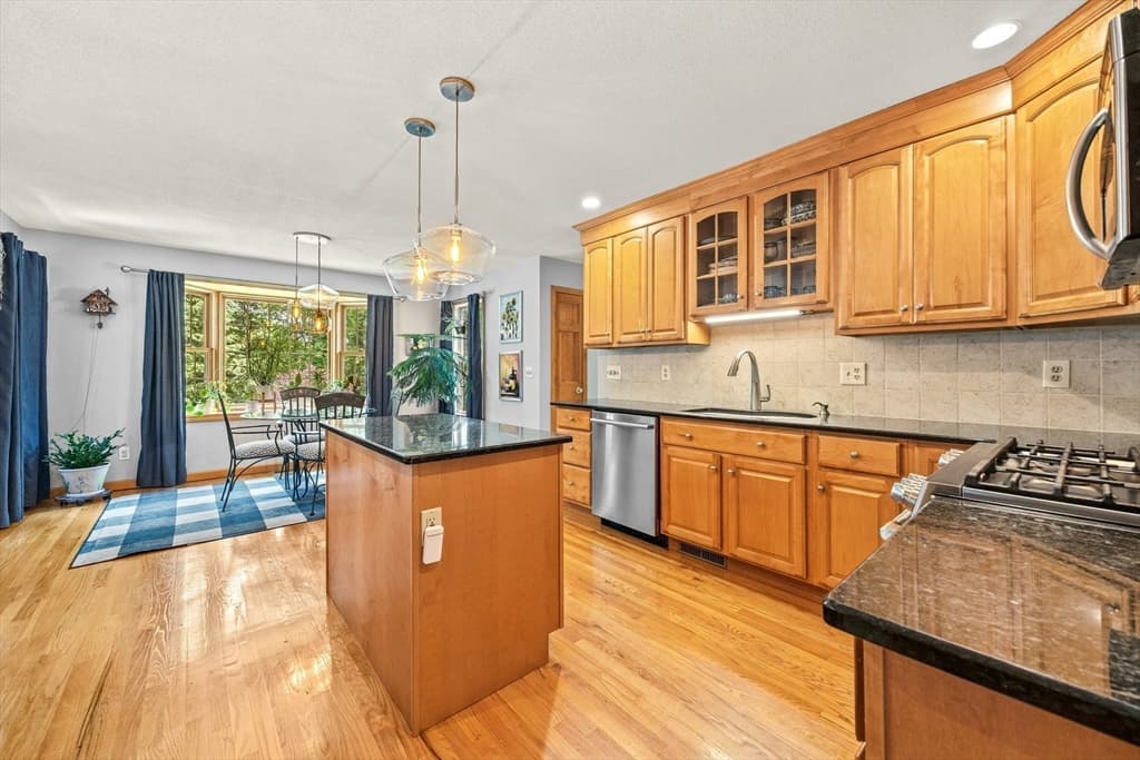 Casa em South Hadley — foto 7