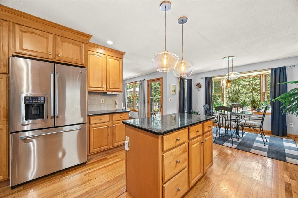 Casa em South Hadley — foto 8