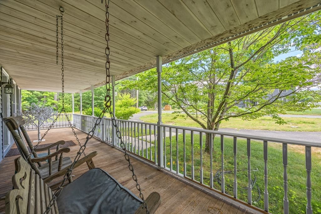 Casa em Belchertown — foto 2