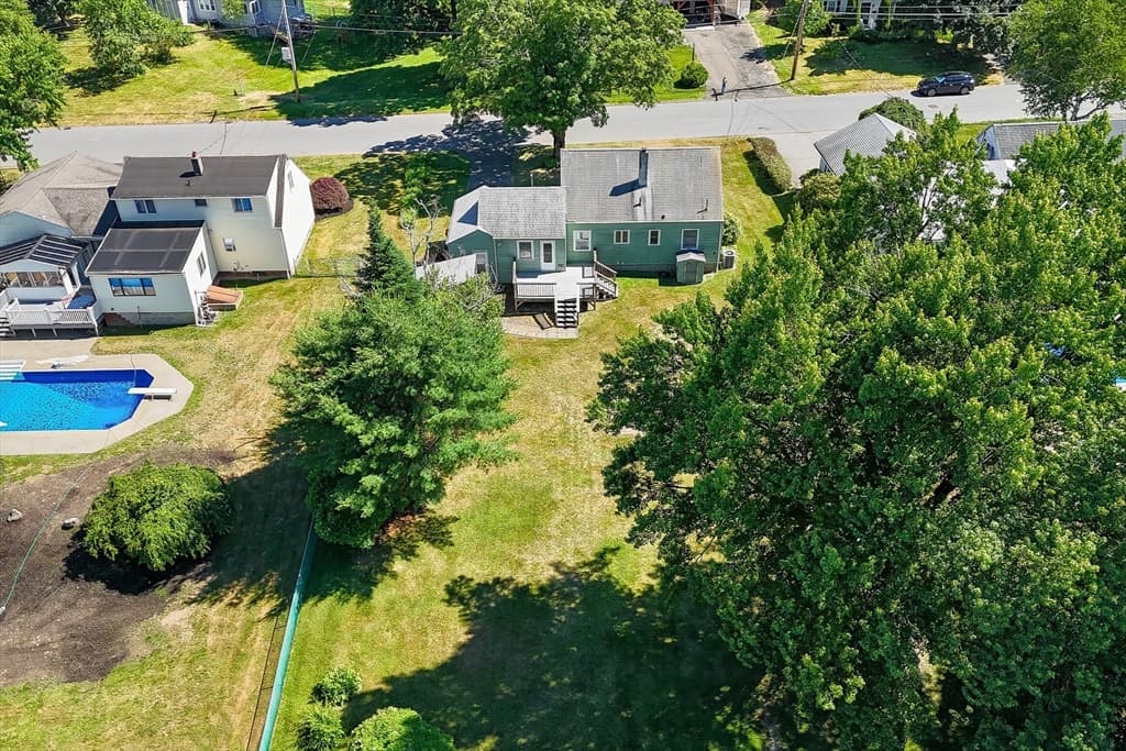 Casa em South Hadley — foto 6