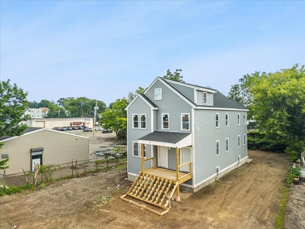 Multi-família em Brockton — foto 2