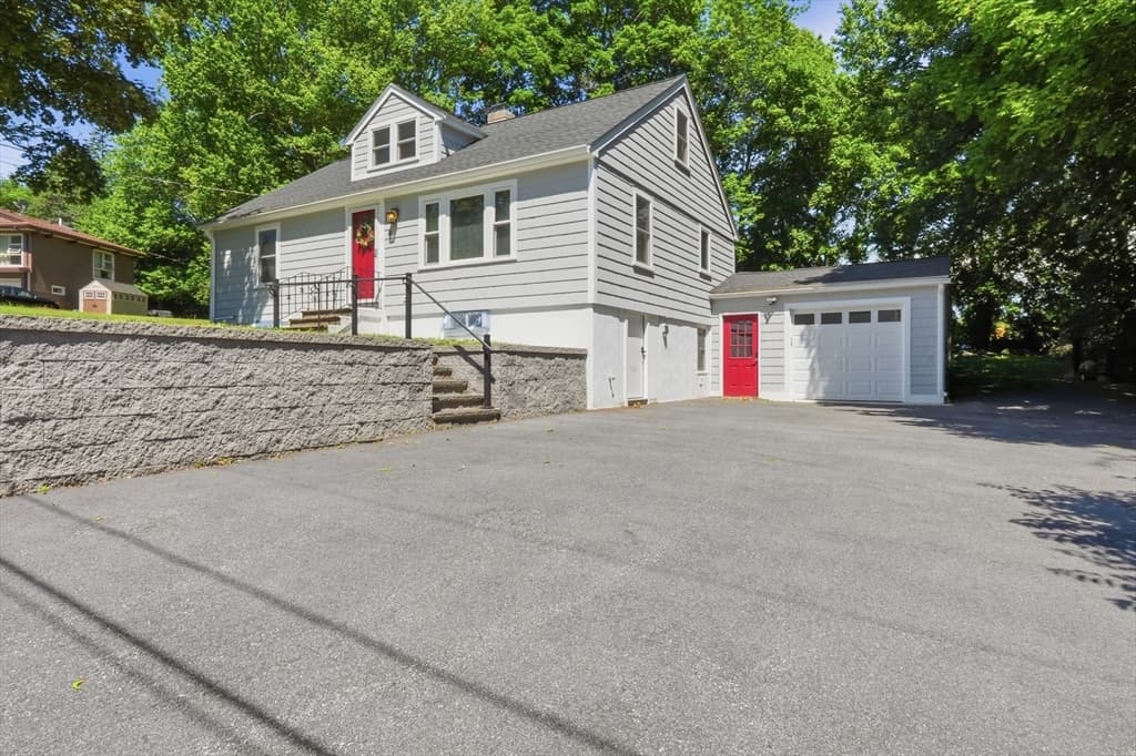 Casa em Millbury — foto 2
