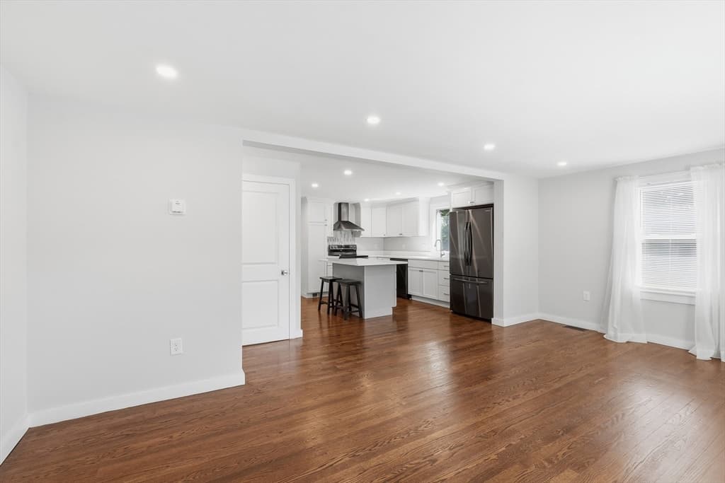 Casa em Millbury — foto 4