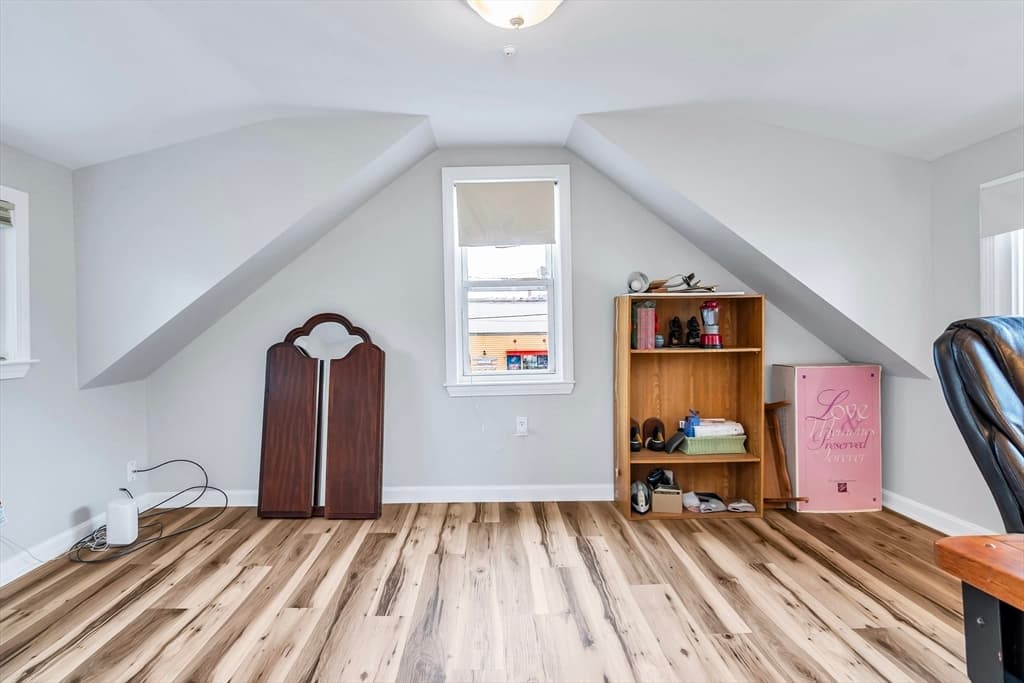 Casa em Lowell — foto 4