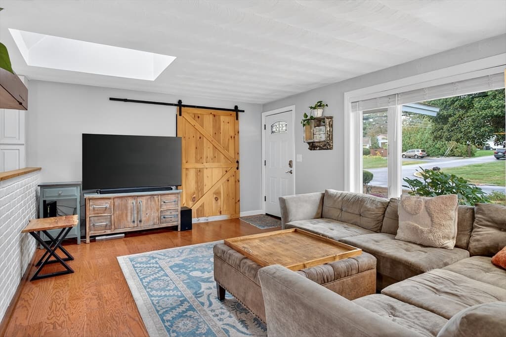 Casa em Framingham — foto 2