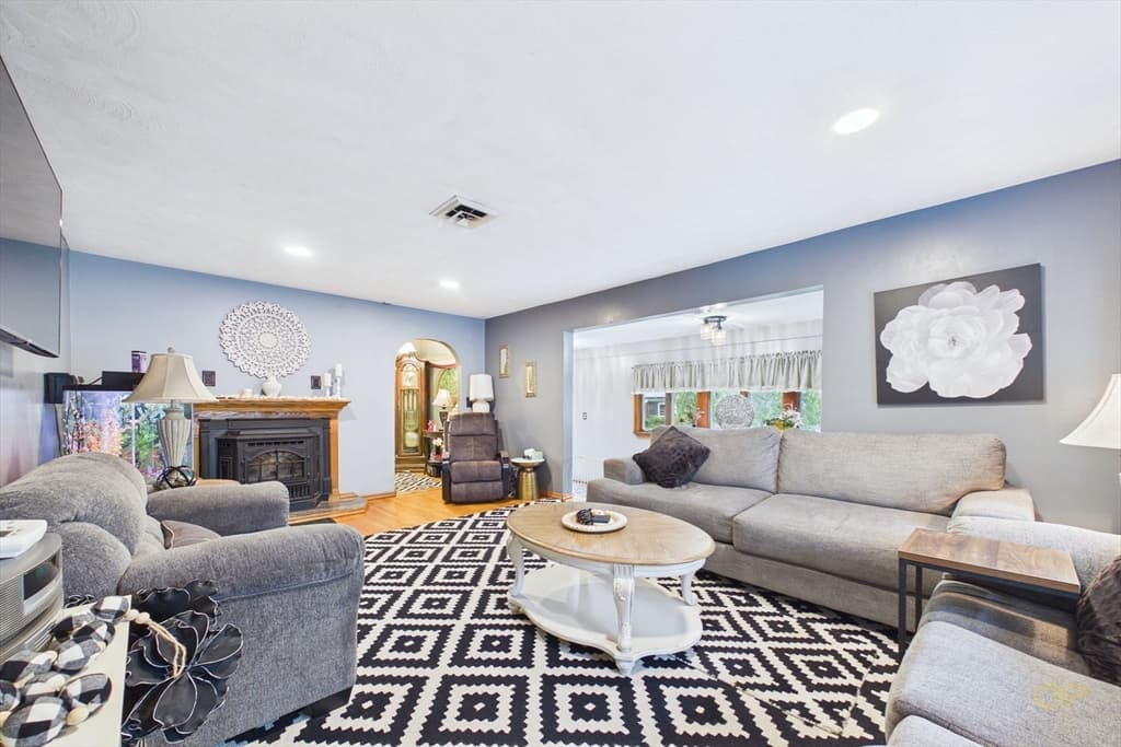 Casa em Acushnet — foto 8