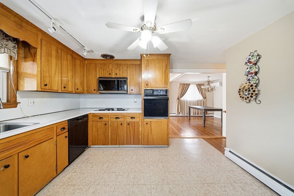 Casa em Saugus — foto 8