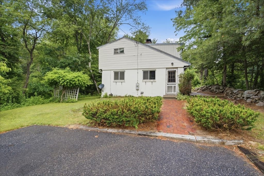 Casa em Holliston — foto 2
