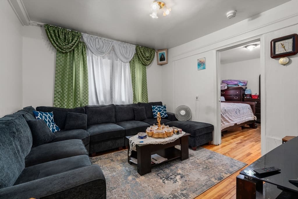 Multi-família em Worcester — foto 4