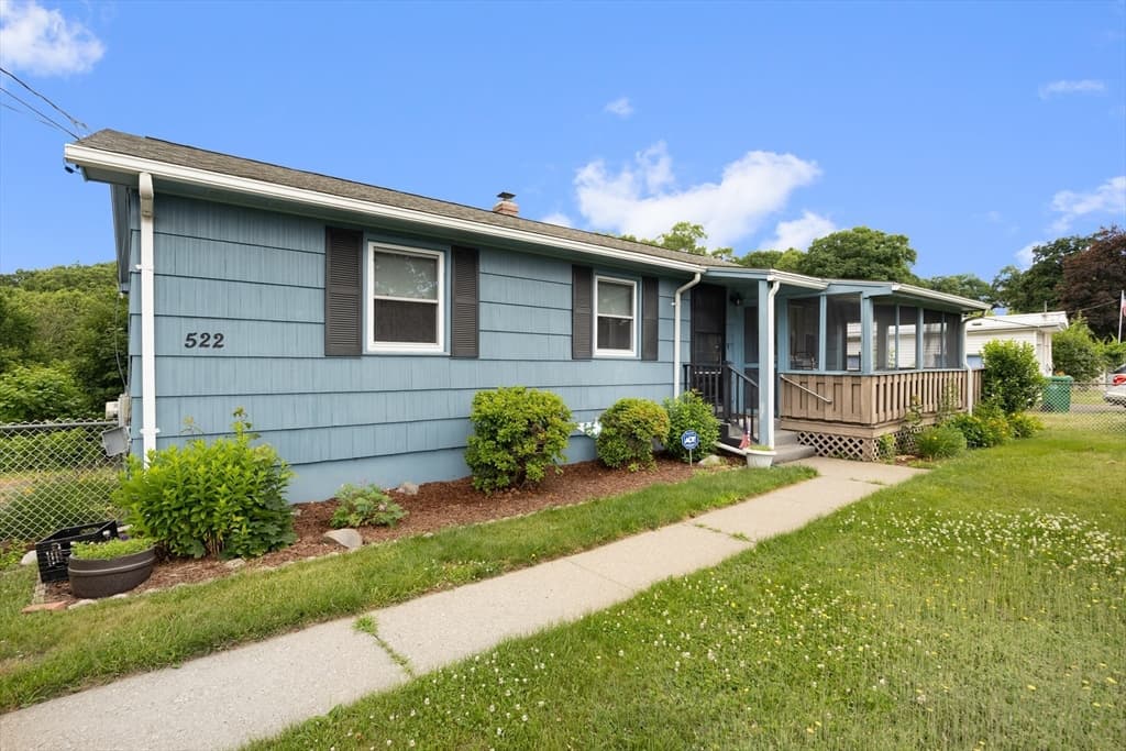 Casa em Chicopee — foto 4