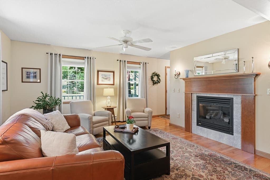 Casa em Belchertown — foto 7