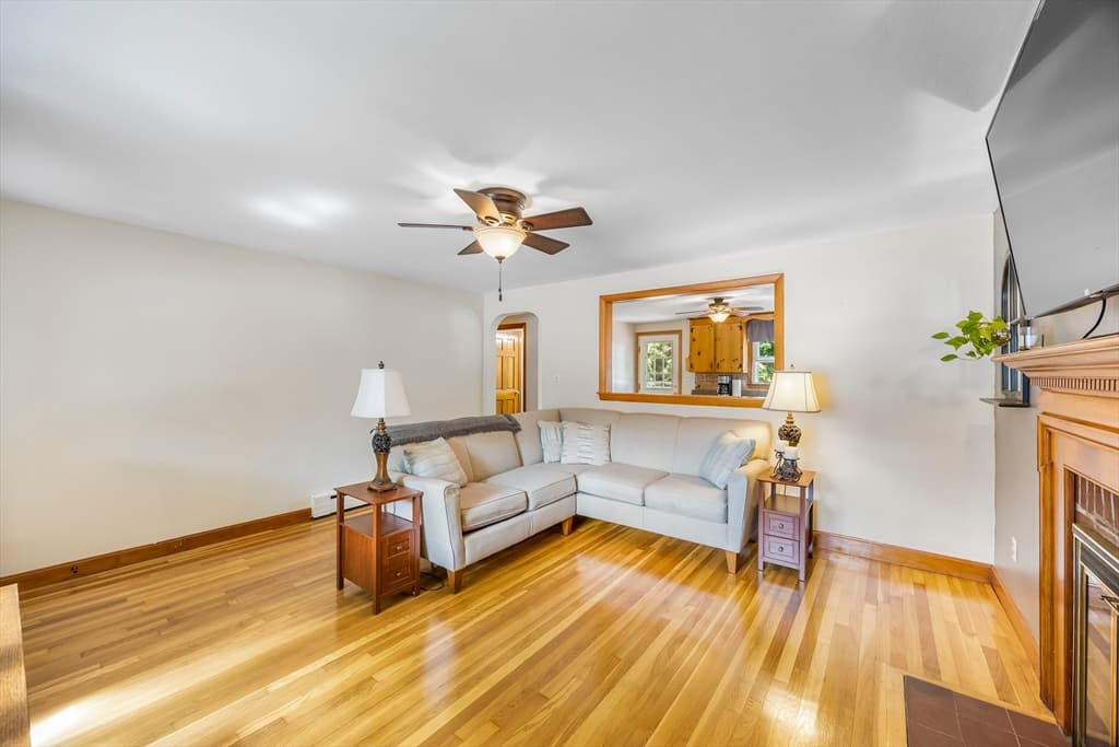 Casa em Peabody — foto 6