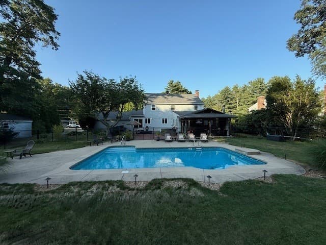 Casa em Raynham — foto 2