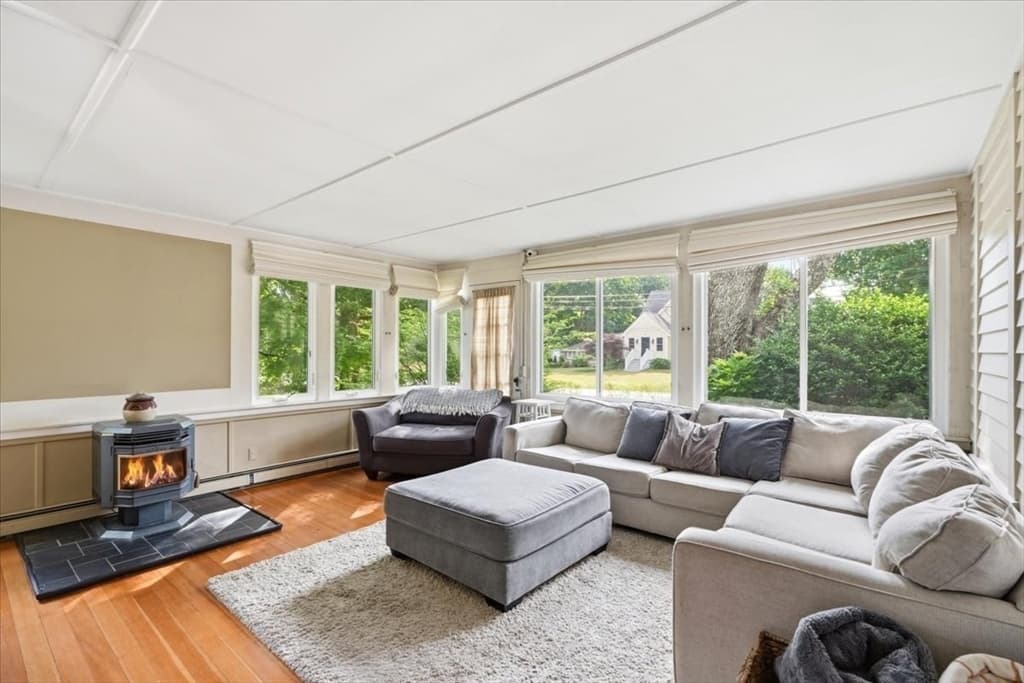 Casa em North Attleboro — foto 9