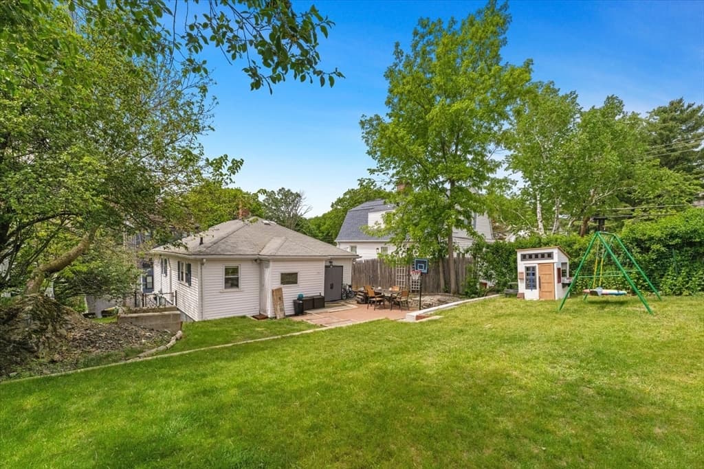 Casa em Medford — foto 2