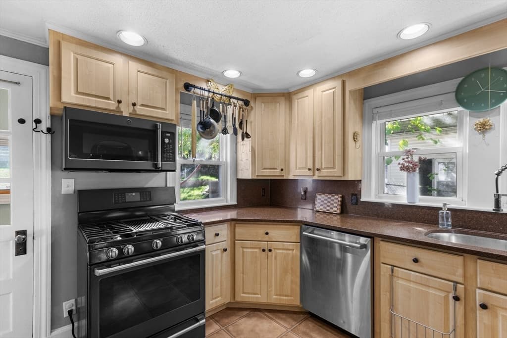 Casa em Medford — foto 8