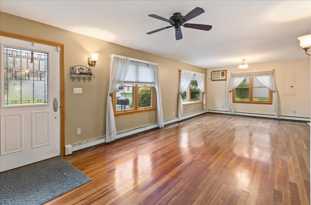 Casa em Haverhill — foto 3