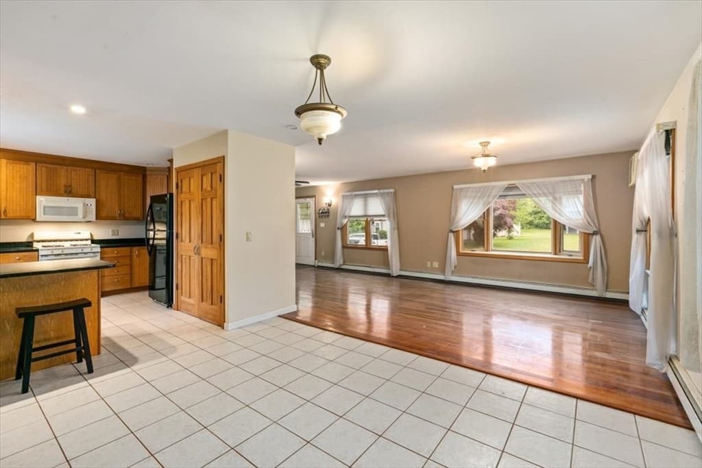 Casa em Haverhill — foto 8