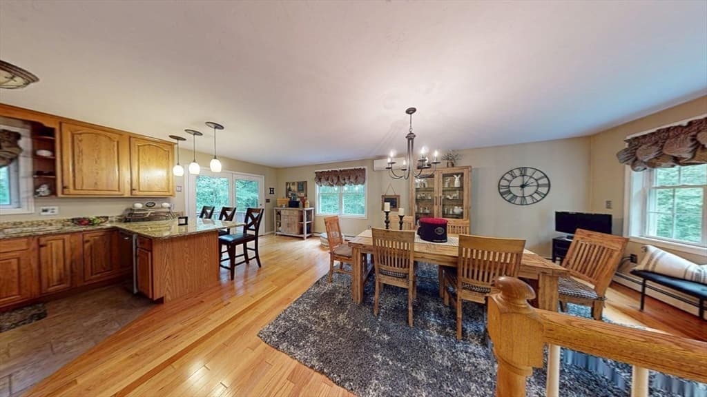 Casa em Middleboro — foto 2