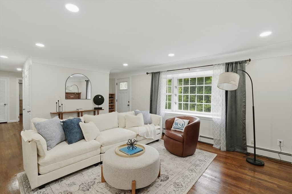 Casa em Millbury — foto 2