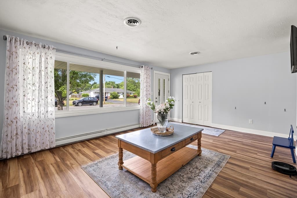 Casa em Brockton — foto 6