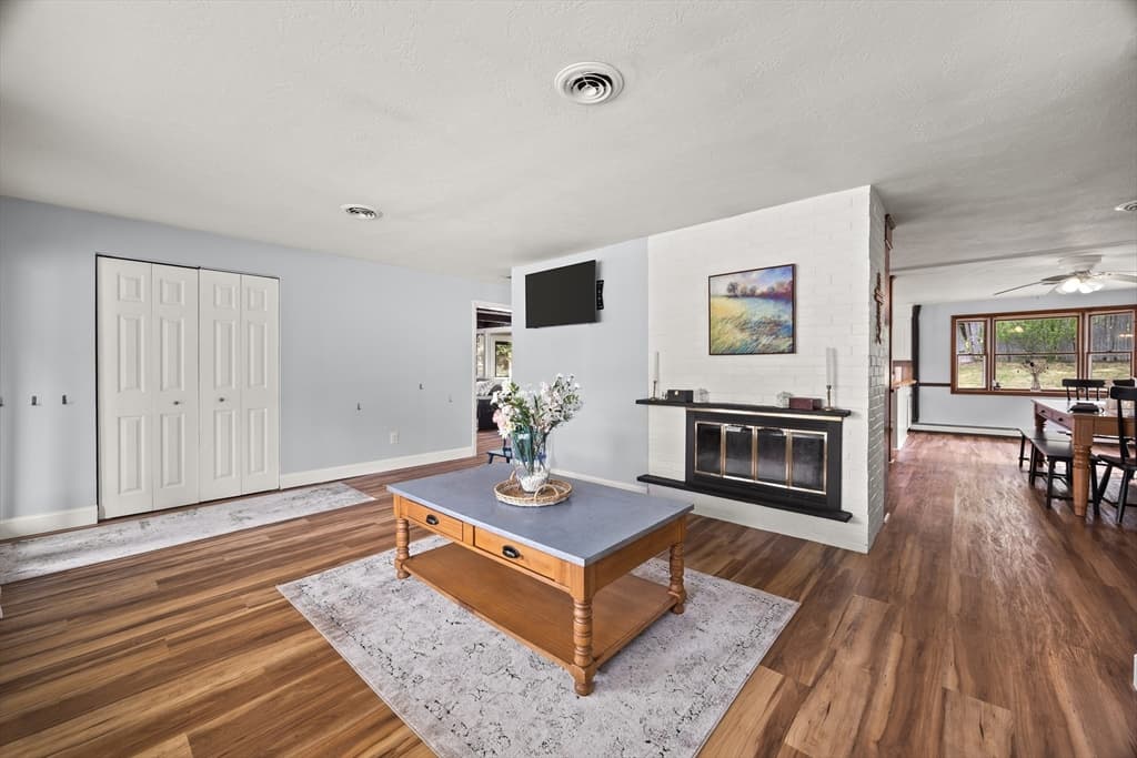 Casa em Brockton — foto 7