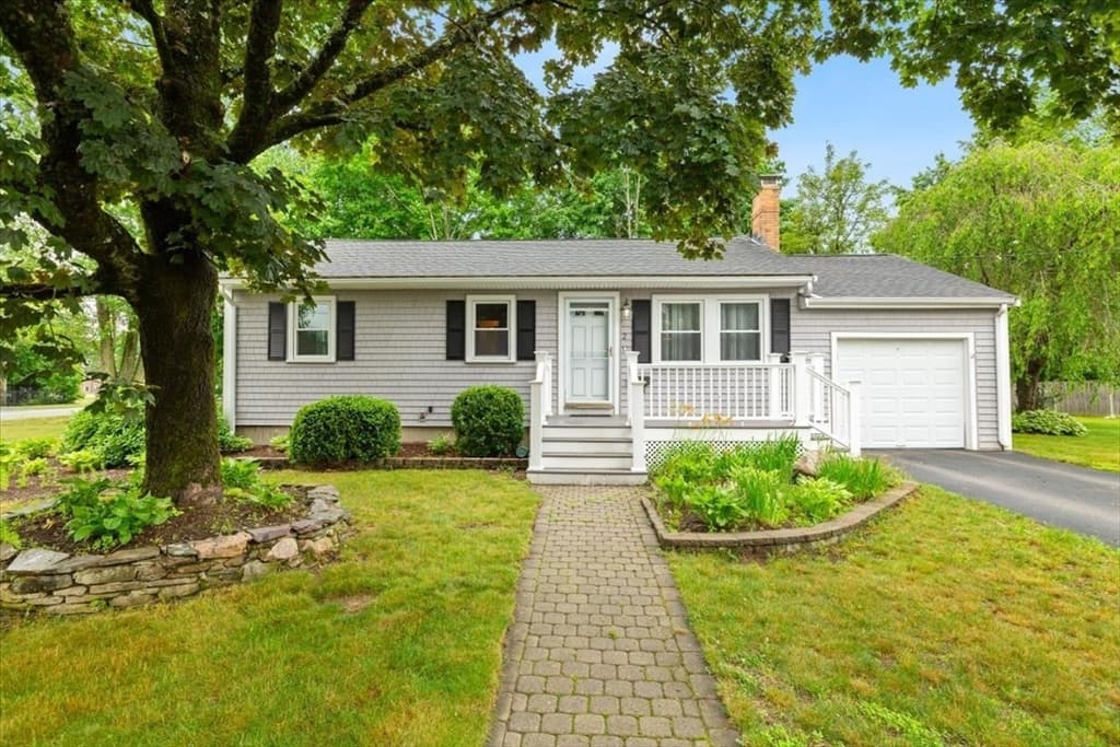 Casa em Foxboro — foto 2