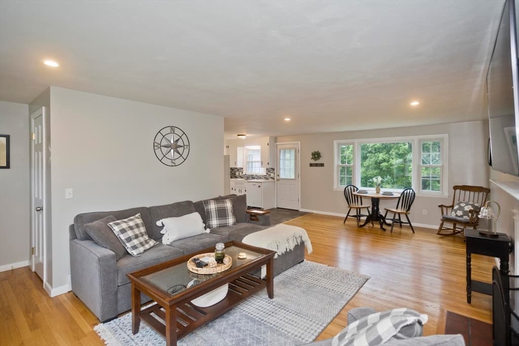 Casa em West Springfield — foto 4