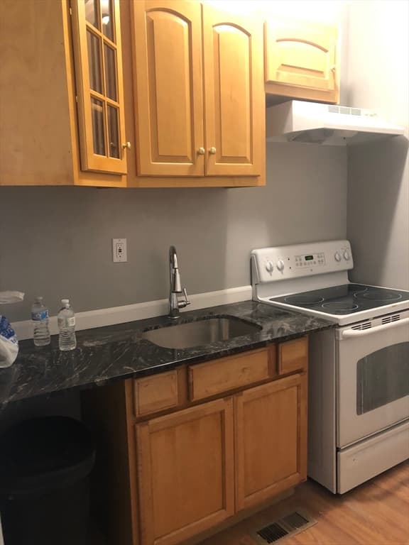 Multi-família em Worcester — foto 9