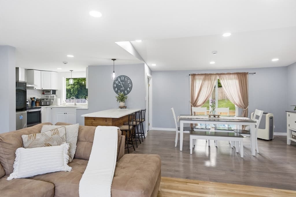 Casa em West Boylston — foto 5