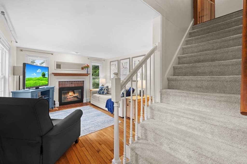 Casa em Westborough — foto 4