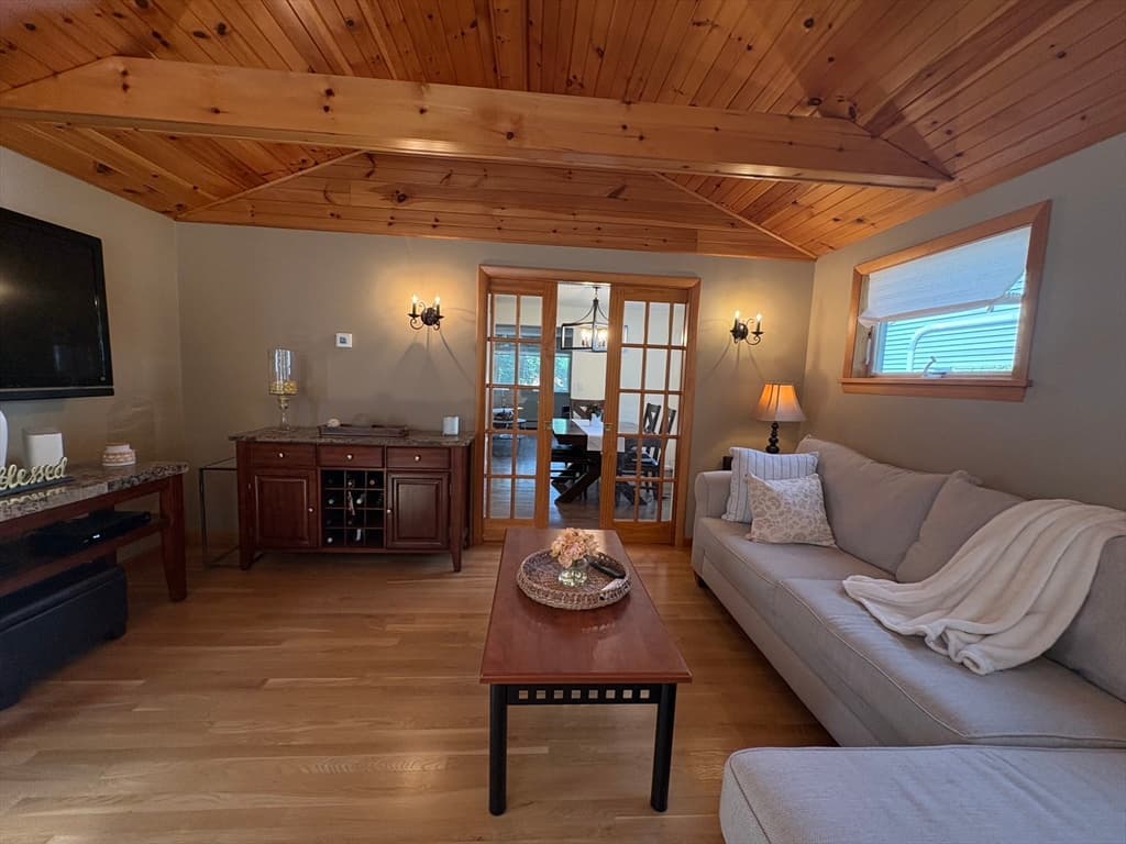 Casa em Peabody — foto 8