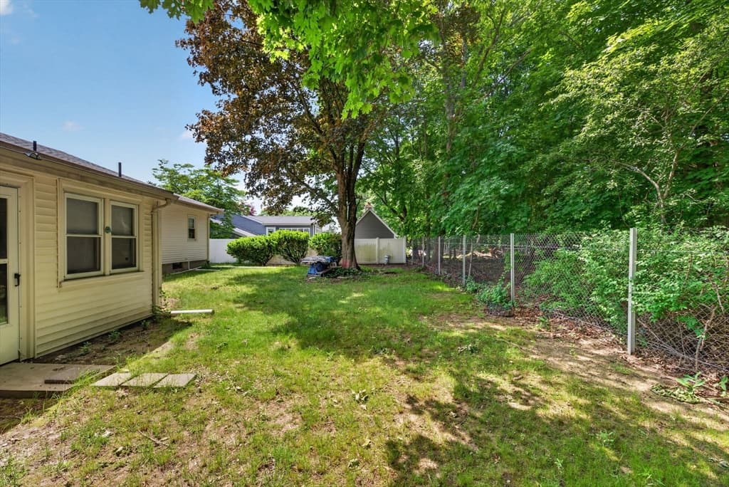 Casa em Brockton — foto 6