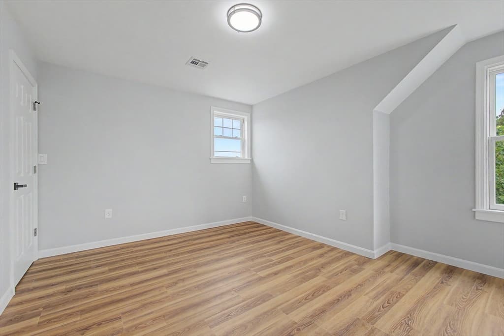 Casa em Fall River — foto 8
