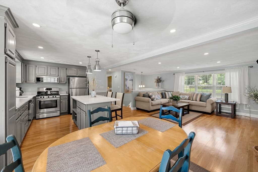 Casa em Tewksbury — foto 8