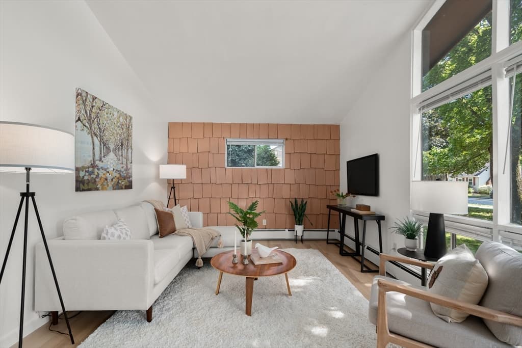 Casa em Westborough — foto 3