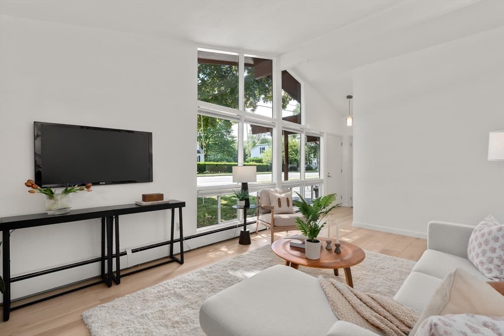Casa em Westborough — foto 5