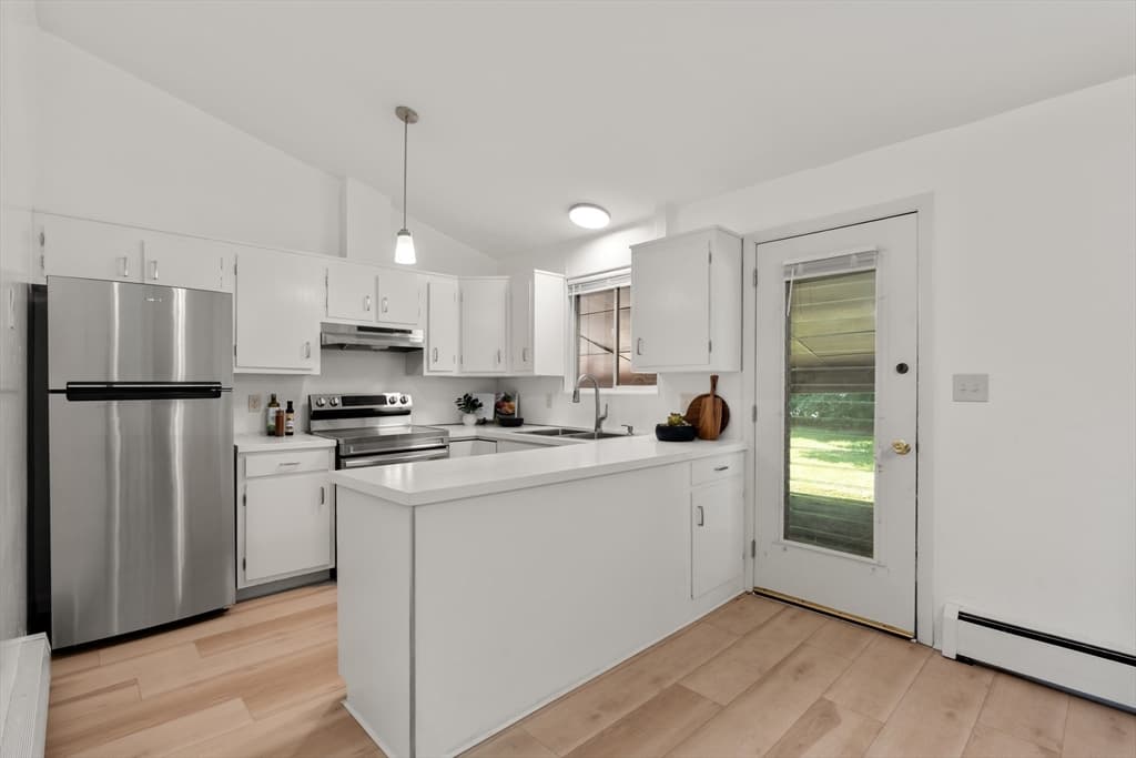 Casa em Westborough — foto 8