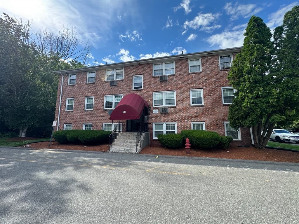 Condomínio em Methuen