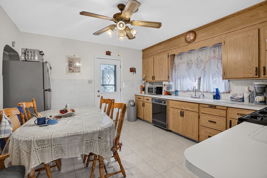 Multi-família em Medford — foto 6