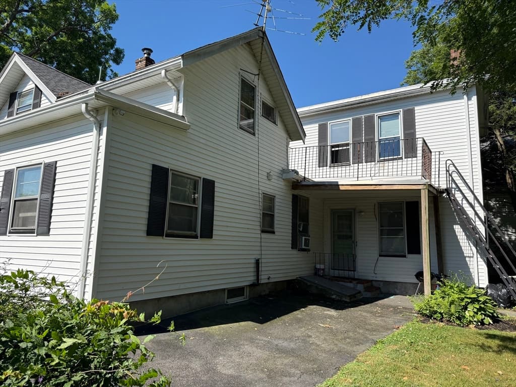 Multi-família em Brockton — foto 6