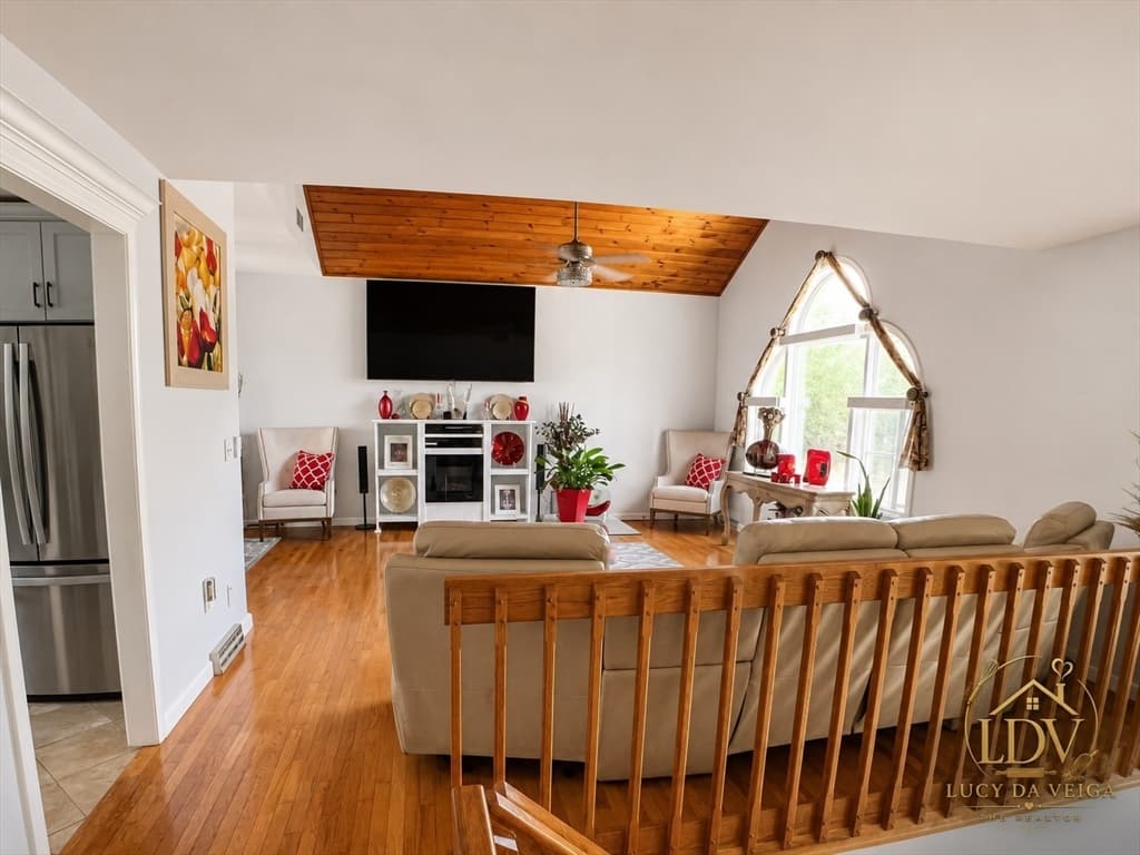 Casa em Ludlow — foto 3