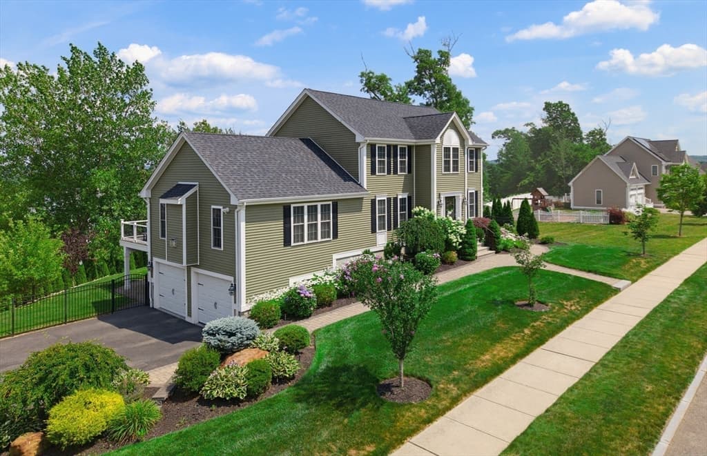 Casa em Millbury — foto 2