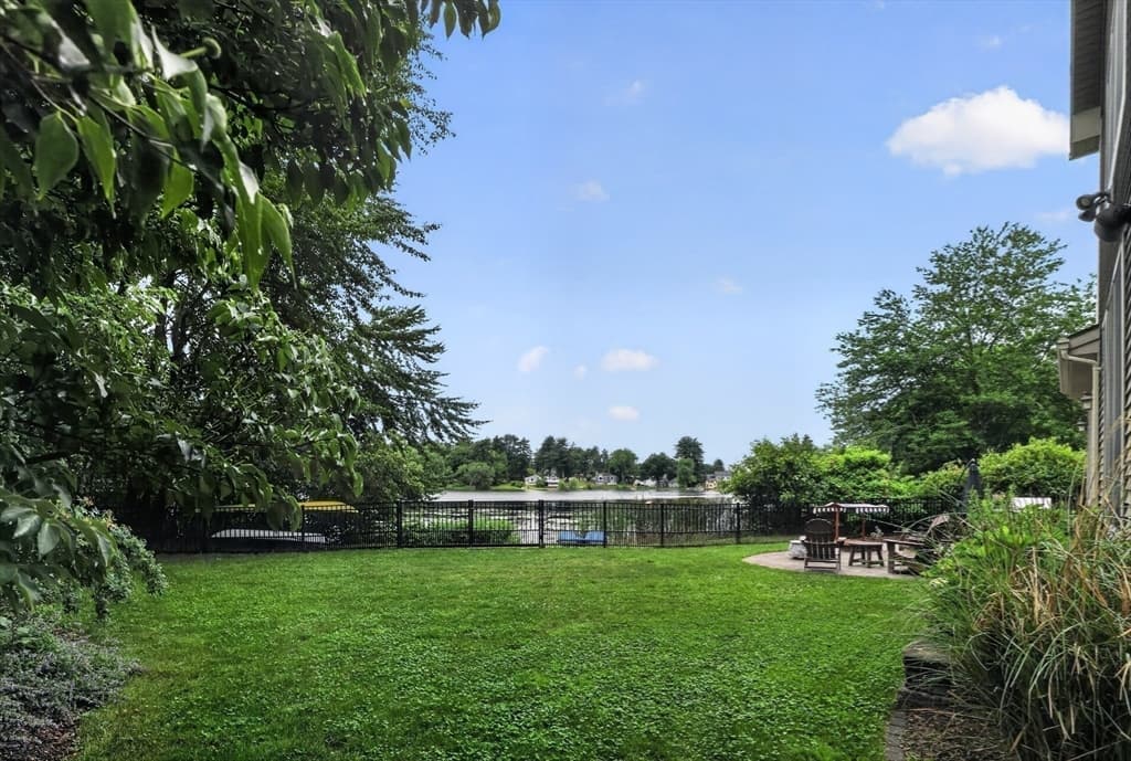 Casa em Wilbraham — foto 6