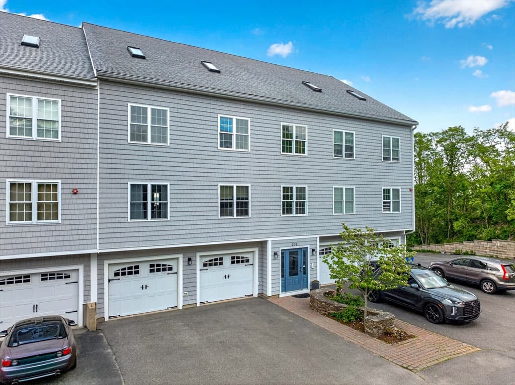 Condomínio em Fall River — foto 2