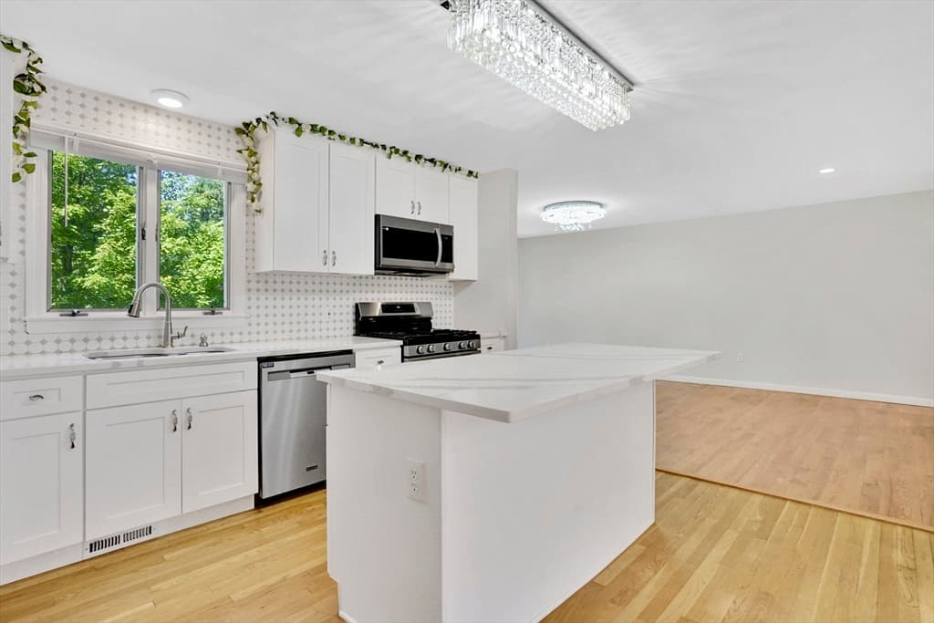 Casa em Longmeadow — foto 7