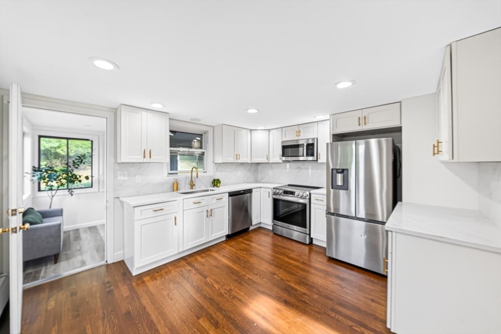 Casa em Woburn — foto 7