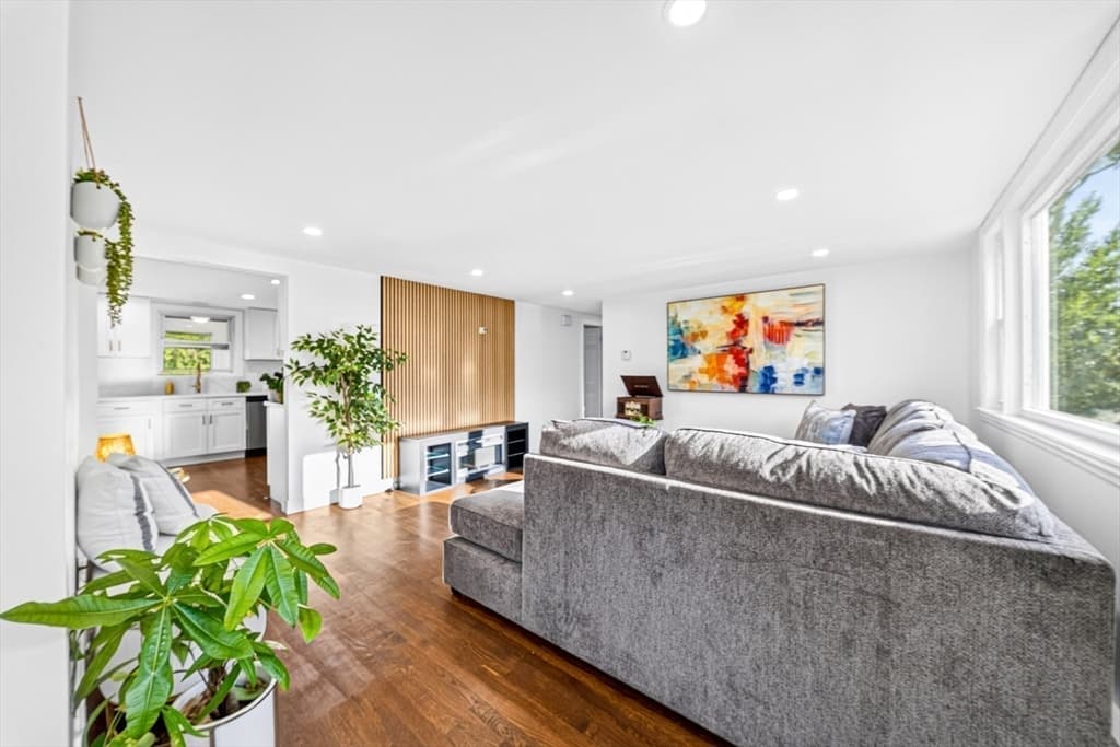 Casa em Woburn — foto 5