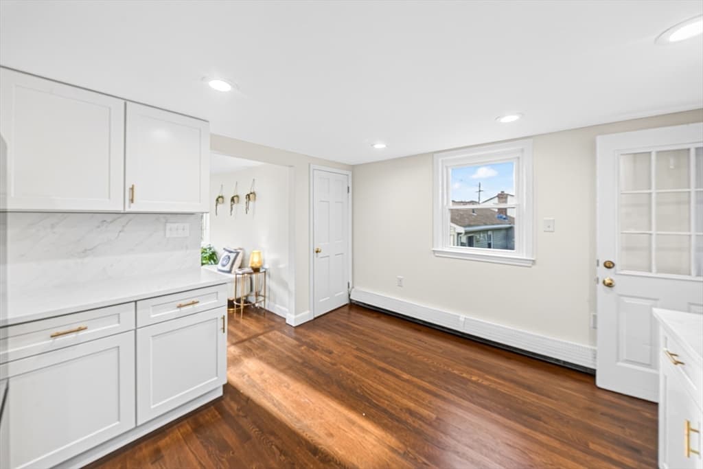 Casa em Woburn — foto 9