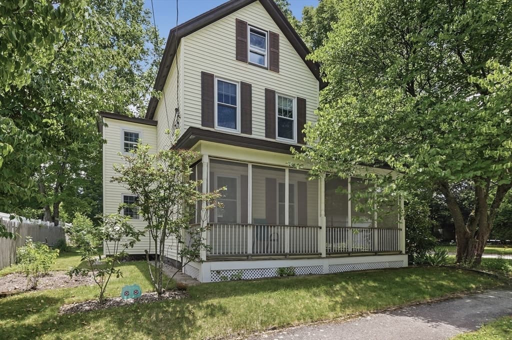 Casa em Westborough